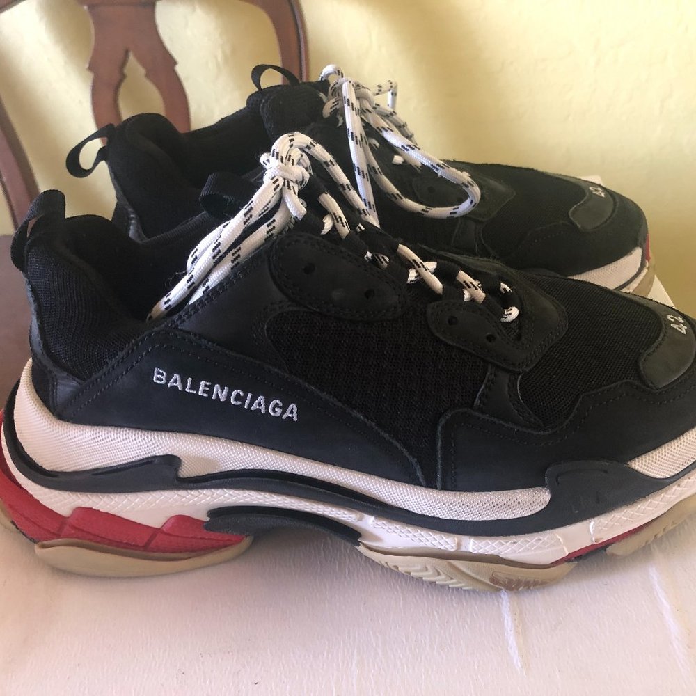 Balenciaga Triple-S Bred 42 / 9